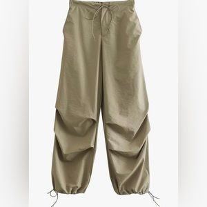 NEW UO Parachute Pants
